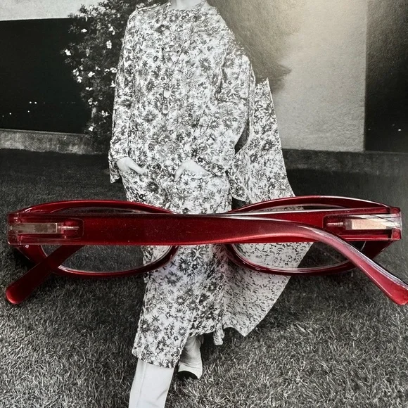 Reading glasses - Picture 2 of 2